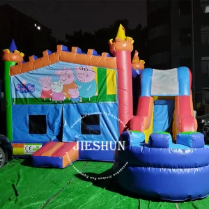Inflatable bounce house (8)