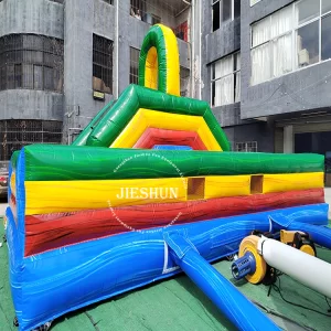 inflatable obstacle course (3)