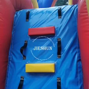 inflatable obstacle course (4)
